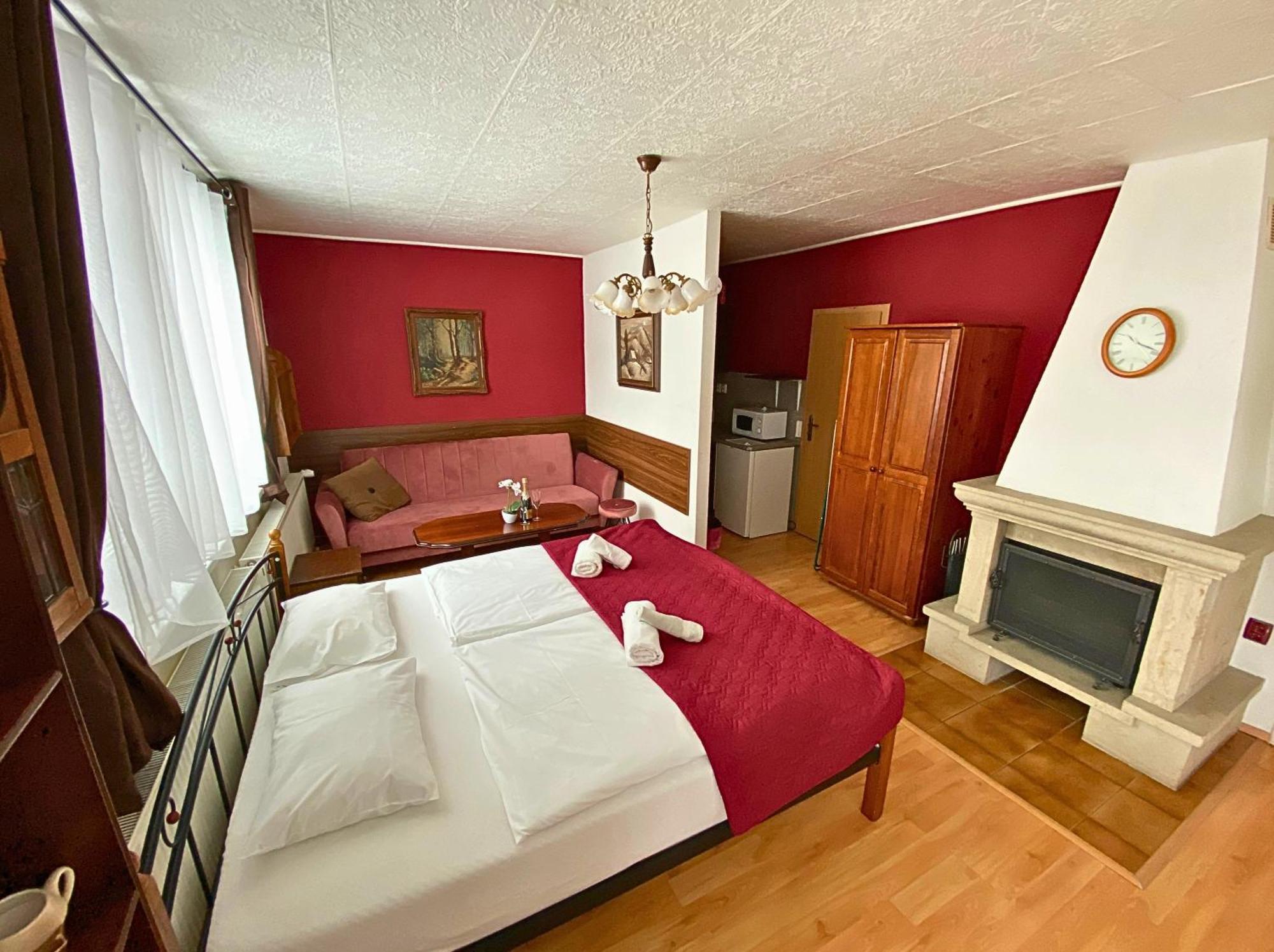 Spa & Pool Apartments Prestige Villa Ivica Marianka Dış mekan fotoğraf