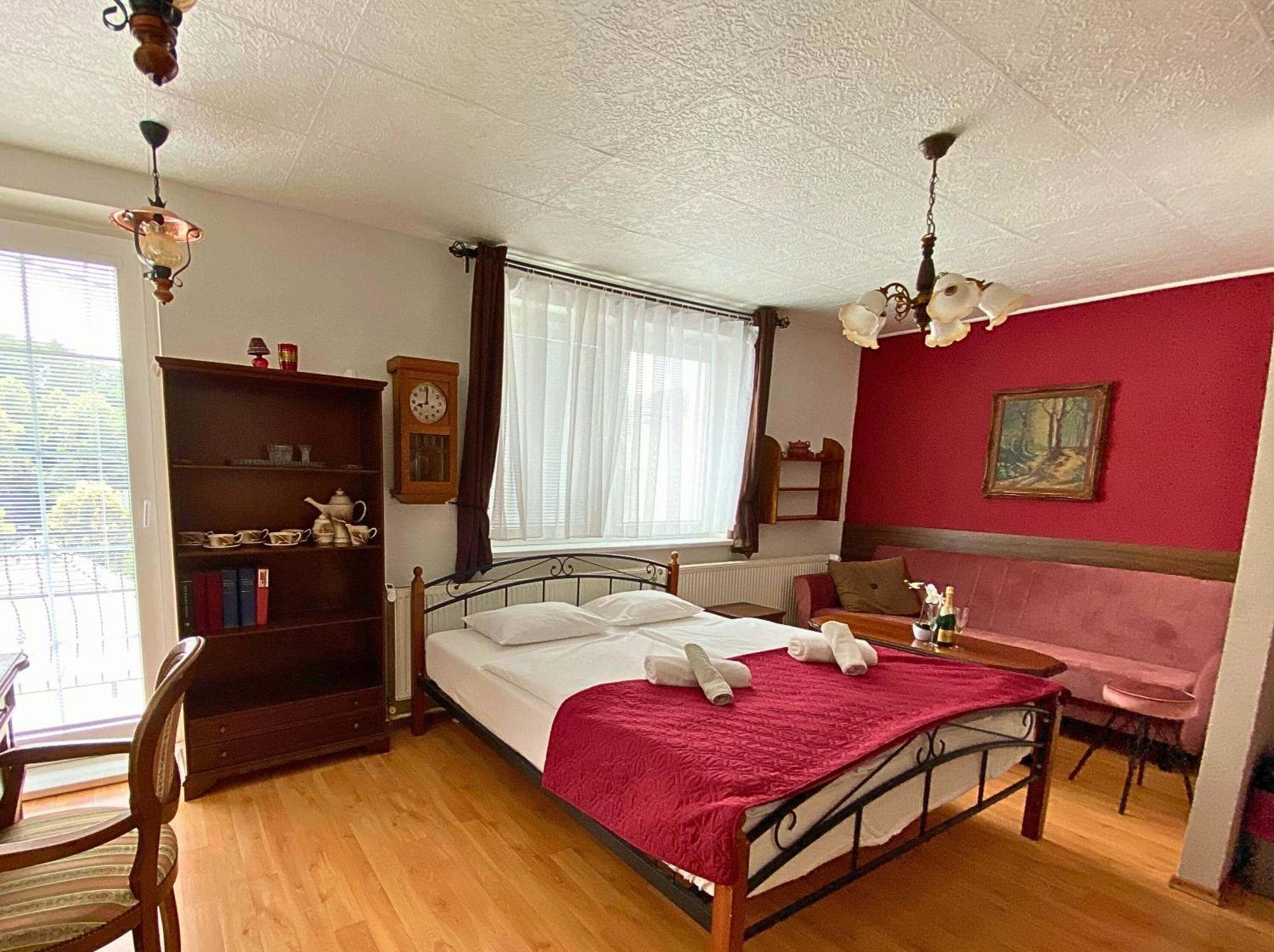 Spa & Pool Apartments Prestige Villa Ivica Marianka Dış mekan fotoğraf